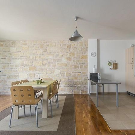 Pietra Villa Dajla Exteriör bild